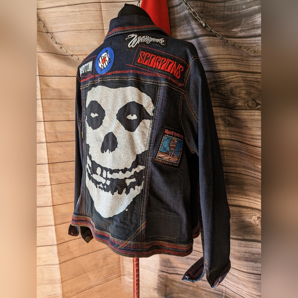 Rocker Jean ๐ค Jacket - Picture 4 of 17